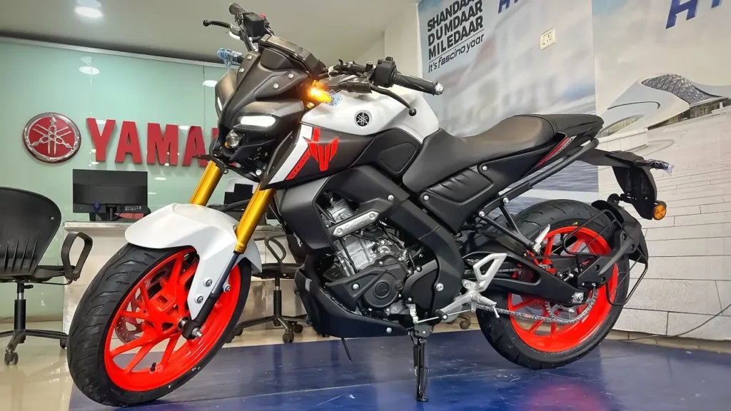 Yamaha MT 15 New Sporty look